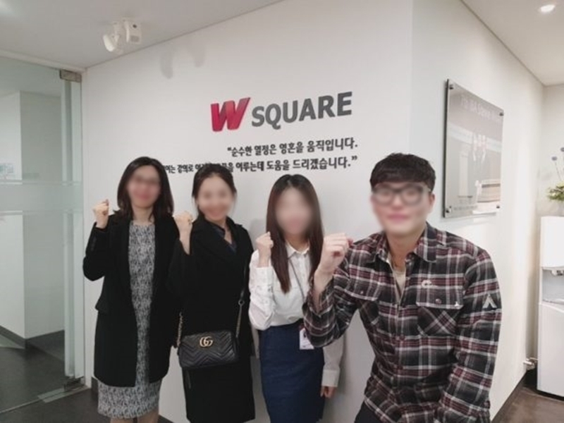 m.jpg
