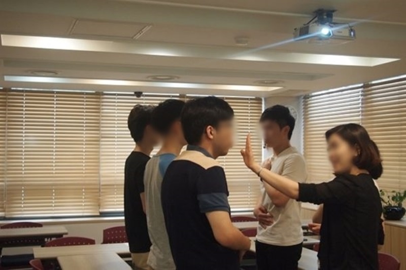 b.jpg